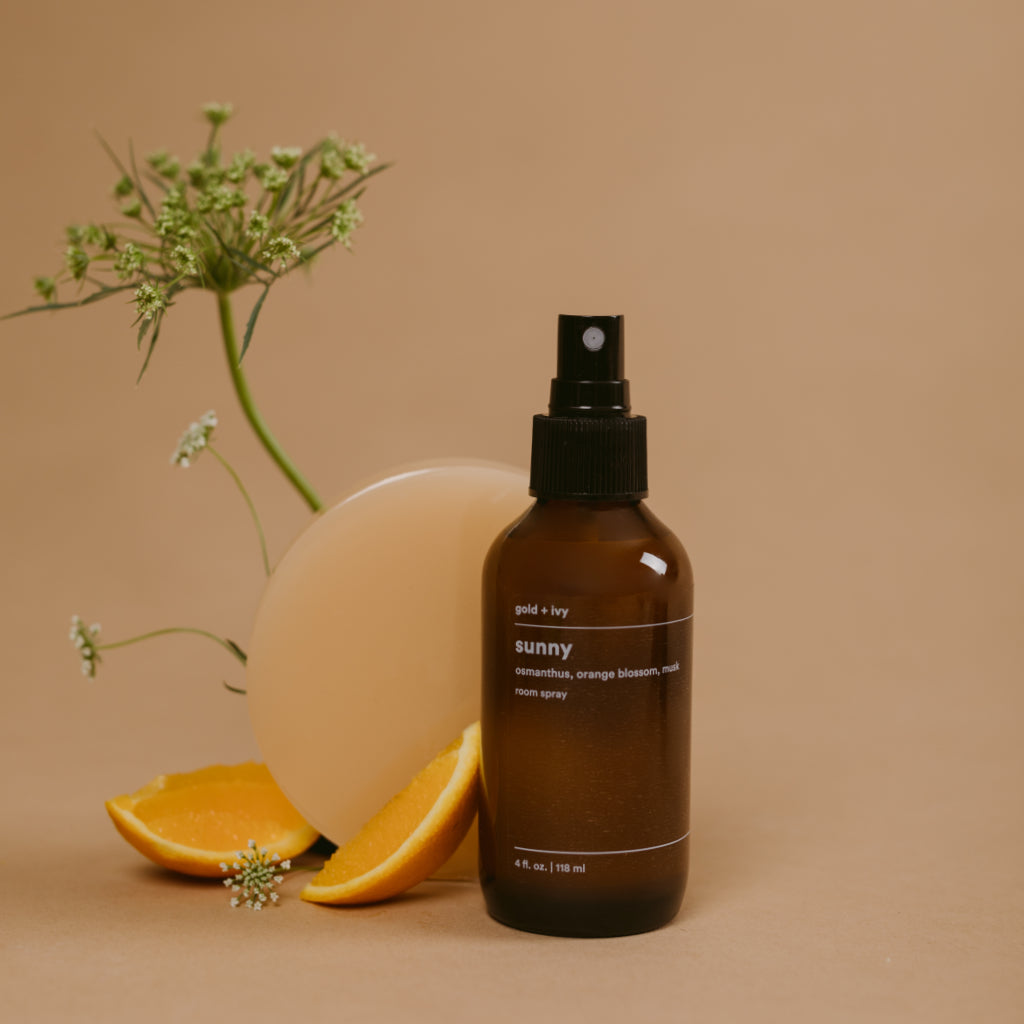 sunny room spray – gold + ivy