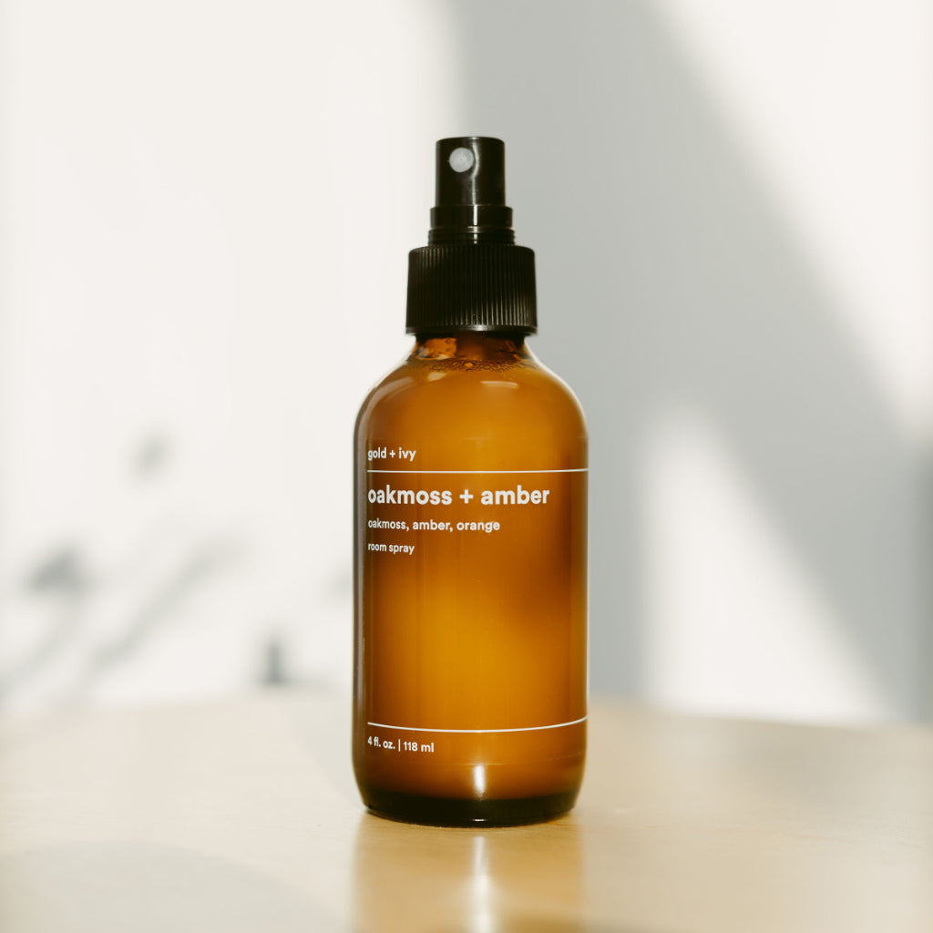 oakmoss + amber room spray – gold + ivy